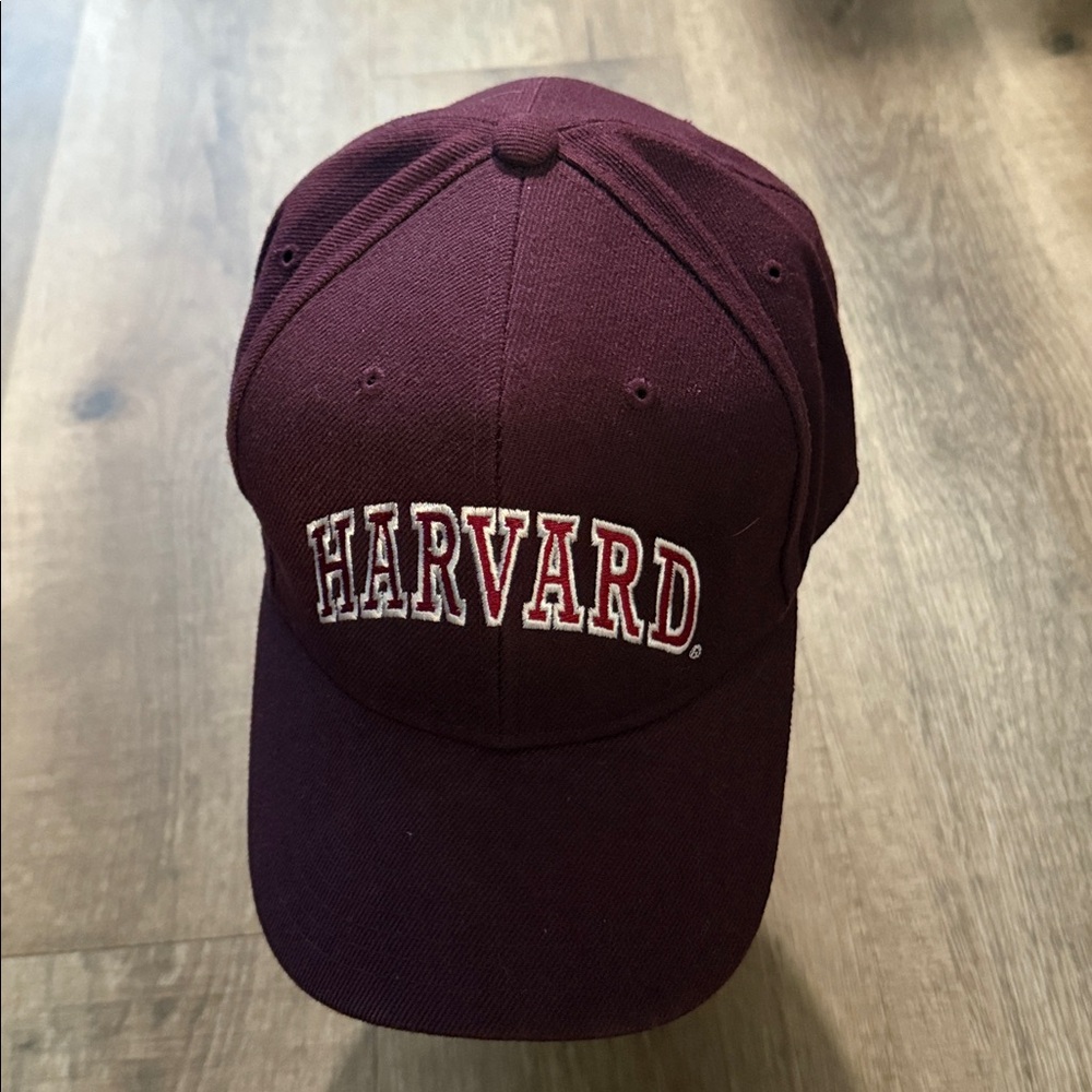 Harvard Sportsman Fitted Size 7.5 Crimson Hat